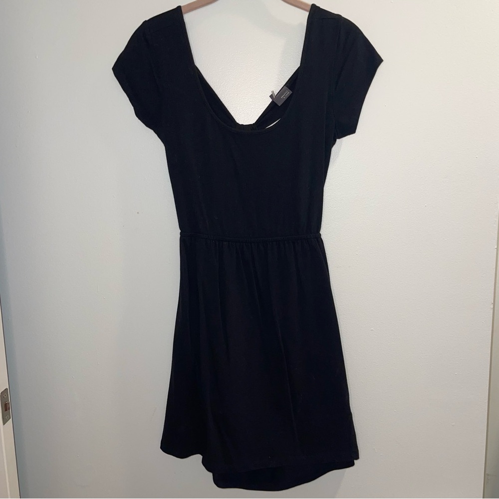 Sparkle & Fade Urban Outfitters Black Dress with Bow Cutout on Back Size Medium